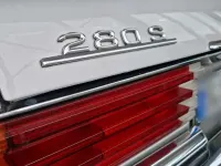 Gebraucht Mercedes 280 156 PS (114 kW) 1979 Silber Limousine
