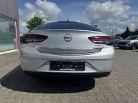 Gebraucht Opel Insignia Innovation 165 PS (121 kW) 2018 Argonsilber/sovereign/swit (metallic) Limousine