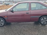 gebraucht Ford Escort 1.4i Flair sehr gepflegt.