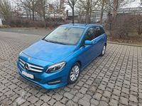 Gebraucht Mercedes B200 Urban 156 PS (114 kW) 2015 Blau Van / Kleinbus