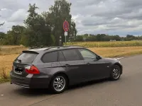 Gebraucht BMW 318 129 PS (94 kW) 2006 Schwarz Kombi