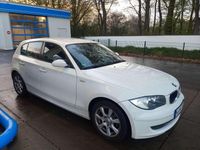 Gebraucht BMW 116 116 PS (85 kW) 2007 Weiß Kleinwagen