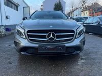Gebraucht Mercedes GLA200 136 PS (100 kW) 2017 Grau SUV