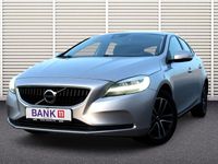 Gebraucht Volvo V40 Momentum 120 PS (88 kW) 2019 Silber Limousine