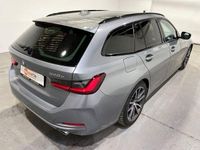 Gebraucht BMW 330e Sport Line 292 PS (214 kW) 2022 Grau Kombi
