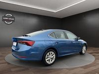 Gebraucht Skoda Octavia First Edition 150 PS (110 kW) 2020 Blau Limousine