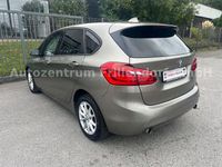 Gebraucht BMW 220 Active Tourer Basis 190 PS (139 kW) 2015 Silber Van / Kleinbus