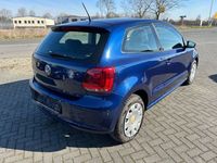 Gebraucht VW Polo Comfortline 69 PS (50 kW) 2011 Blau Limousine