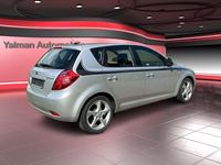 Gebraucht Kia Ceed EX 140 PS (102 kW) 2009 Silber Kleinwagen