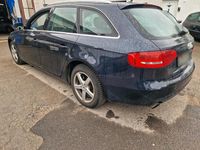 Gebraucht Audi A4 170 PS (125 kW) 2012 Blau Kombi