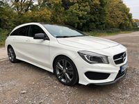 Gebraucht Mercedes CLA220 AMG line 177 PS (130 kW) 2015 Weiß Limousine