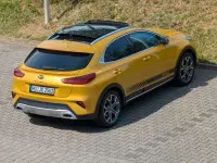 Gebraucht Kia XCeed Launch Edition 140 PS (102 kW) 2019 Gold SUV