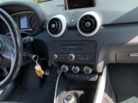 Second-hand Audi A1 86 CP (63 kW) 2011 Negru Hatchback