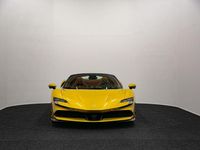 Gebraucht Ferrari SF90 999 PS (734 kW) 2024 Gelb Cabrio