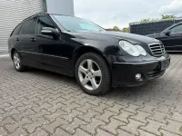 Gebraucht Mercedes C220 150 PS (110 kW) 2006 Schwarz Kombi