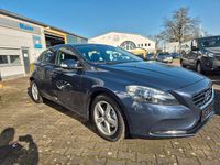 Gebraucht Volvo V40 114 PS (83 kW) 2013 Blau Limousine