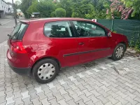 Gebraucht VW Golf V 102 PS (75 kW) 2005 Rot Kleinwagen