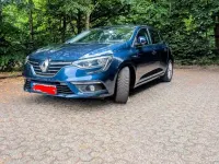 Gebraucht Renault Mégane IV Intens 132 PS (97 kW) 2017 Blau Limousine