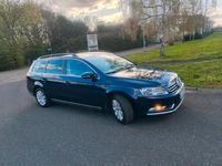 Gebraucht VW Passat 105 PS (77 kW) 2013 Blau Kombi
