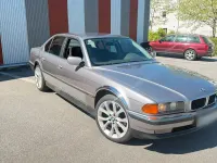 Gebraucht BMW 728 193 PS (141 kW) 1996 Silber Limousine