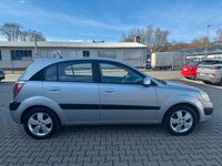 Gebraucht Kia Rio EX 111 PS (81 kW) 2008 Silber Limousine