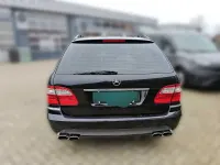 Używany Mercedes E500 Avantgarde 306 KM (225 kW) 2004 Czarny Kombi
