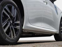 Gebraucht Peugeot 208 Allure 102 PS (75 kW) 2023 Weiß Kleinwagen