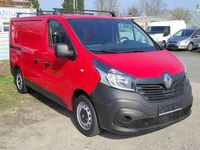 Gebraucht Renault Trafic 95 PS (69 kW) 2017 Volcano red Van / Kleinbus