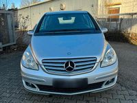 Gebraucht Mercedes B200 140 PS (102 kW) 2008 Silber Van / Kleinbus