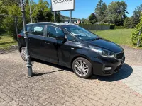 Gebraucht Kia Carens 130 PS (95 kW) 2017 Schwarz Van / Kleinbus