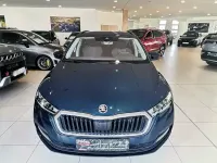 Gebraucht Skoda Octavia Clever 150 PS (110 kW) 2021 Lavablau metallic Kombi
