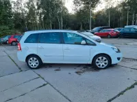 Gebraucht Opel Zafira Family 140 PS (102 kW) 2013 Weiß Van / Kleinbus