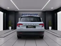 Gebraucht Skoda Karoq Ambition 150 PS (110 kW) 2022 Moonweiß perleffekt SUV