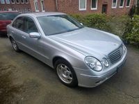 Usata Mercedes E200 163 CV (119 kW) 2006 Argento Berlina