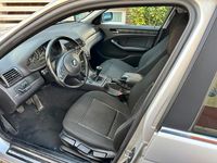 Gebraucht BMW 325 192 PS (141 kW) 2003 Silber Limousine