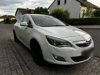 Gebraucht Opel Astra Sport 110 PS (80 kW) 2011 Weiß Limousine