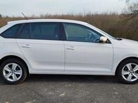 Gebraucht Skoda Rapid Active 90 PS (66 kW) 2015 Weiß Kleinwagen