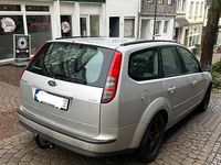 Gebraucht Ford Focus 125 PS (91 kW) 2008 Silber Kombi