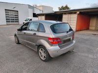 Gebraucht Mercedes B180 109 PS (80 kW) 2007 Grau Van / Kleinbus