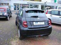Gebraucht Fiat 500e Action 69 kW (95 PS) 2022 (onyx schwarz) Limousine
