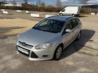 Gebraucht Ford Focus Trend 105 PS (77 kW) 2012 Silber Kombi
