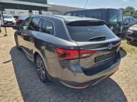 Gebraucht Toyota Avensis 140 PS (102 kW) 2016 Grau Kombi