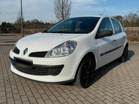 Gebraucht Renault Clio III 75 PS (55 kW) 2009 Weiß Kleinwagen