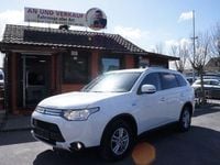 Gebraucht Mitsubishi Outlander P-HEV Plus 121 PS (88 kW) 2015 SUV