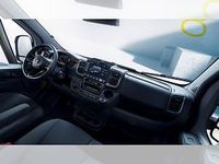 Gebraucht Opel Movano 181 PS (133 kW) 2024 Weiß (cassablanca weiß) Van