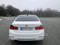 Gebraucht BMW 328 245 PS (180 kW) 2014 Weiß Limousine