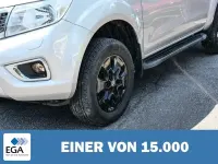 Gebraucht Nissan Navara Acenta 190 PS (139 kW) 2022 Silber metallic Pickup