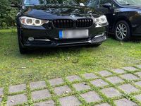 Gebraucht BMW 320 Sport Line 184 PS (135 kW) 2012 Schwarz Kombi