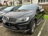 gebraucht VW Touareg 3.0 V6 TDI Tiptrpnic R-Line 4x4 / 2016