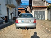 Second-hand Audi A4 89 CP (65 kW) 1998 Gri Berlinǎ